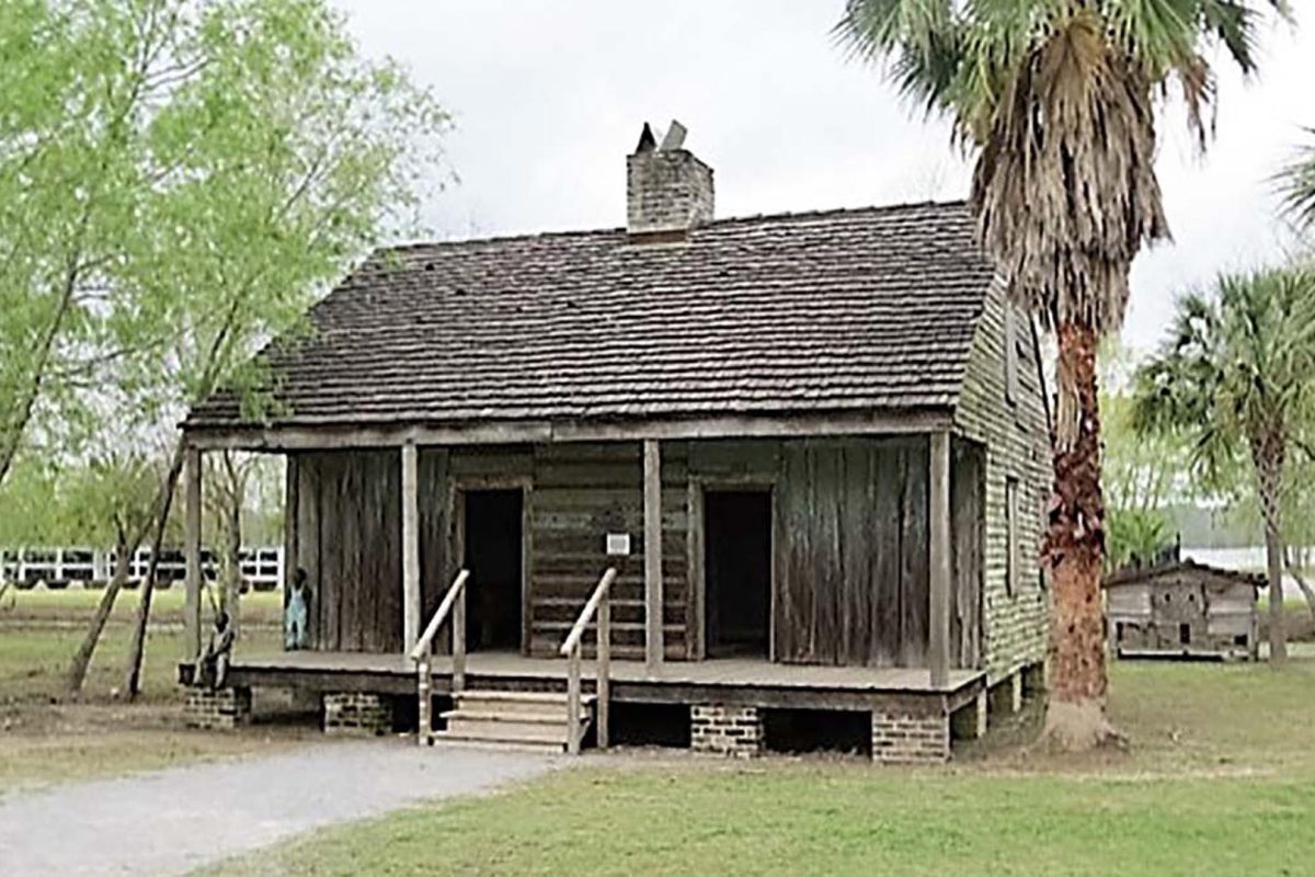 plantation-slave-cabin